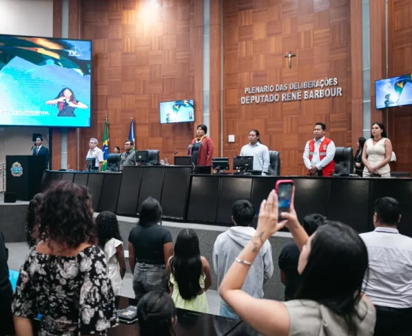 ALMT homenageia indígenas em sessão especial