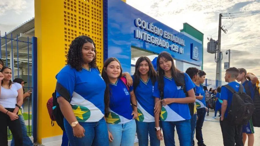 Participantes do evento STEAM da rede estadual de MT