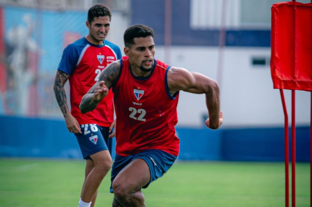 Fortaleza x América-MG: onde assistir e o que esperar do duelo no Castelão. Imagem: Victor Alves/FEC