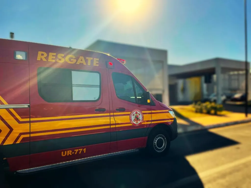 Parto emergencial em veículo na MT-060: Bombeiros socorrem mãe e bebê