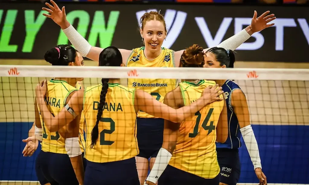 Brasil mantém liderança e invencibilidade na Liga Mundial de Vôlei