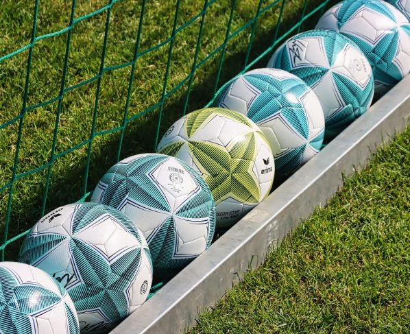 Confira a agenda completa de jogos do dia. Imagem: Pixabay