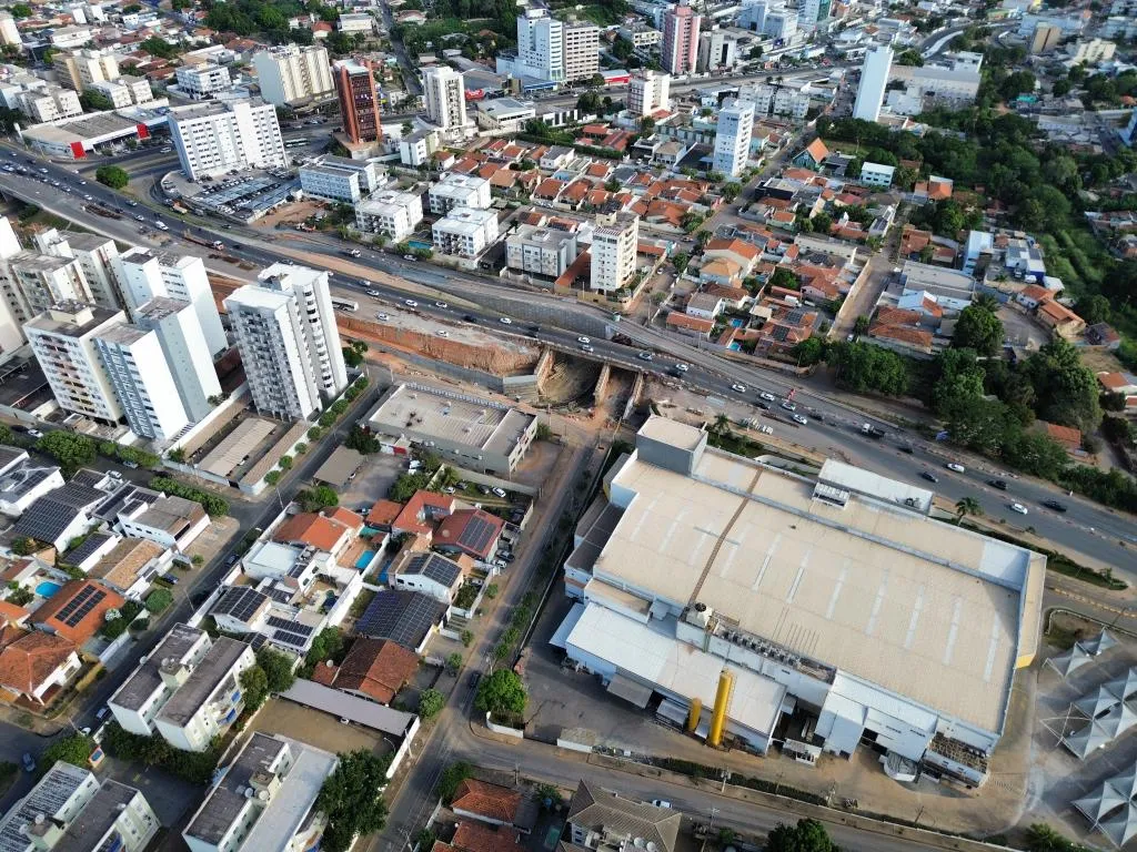 Novo viaduto da Avenida Miguel Sutil entra em fase decisiva