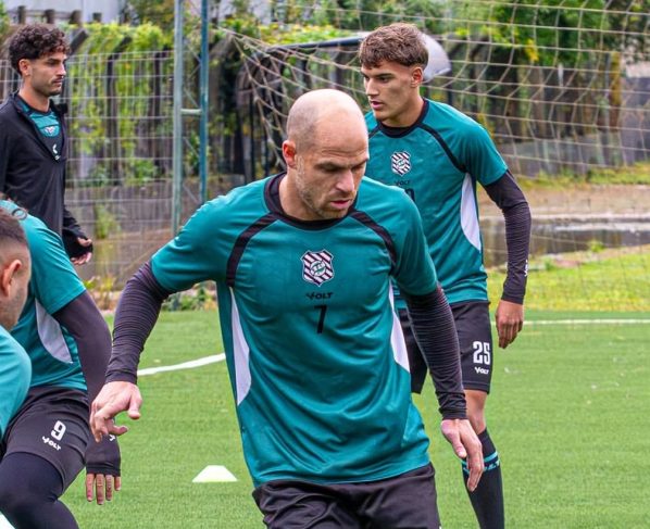 Figueirense x Volta Redonda: onde assistir ao vivo, horário e prováveis escalações pela Série C. Imagem: Eduardo Pauli FFC