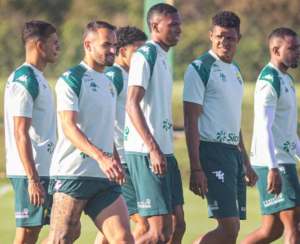 Cuiabá x Atlético-GO: onde assistir ao vivo, escalações e o que esperar do duelo da Série B. Imagem: AssCom Dourado