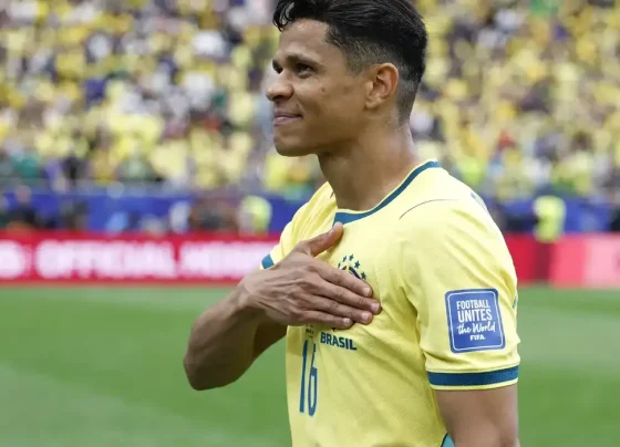Douglas conquista espaço na seleção e leva experiência olímpica em busca do hexa