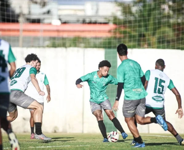Floresta x Maringá: onde assistir ao vivo, escalações e tudo sobre o duelo pela Série C. Imagem: Lenilson Santos/Floresta