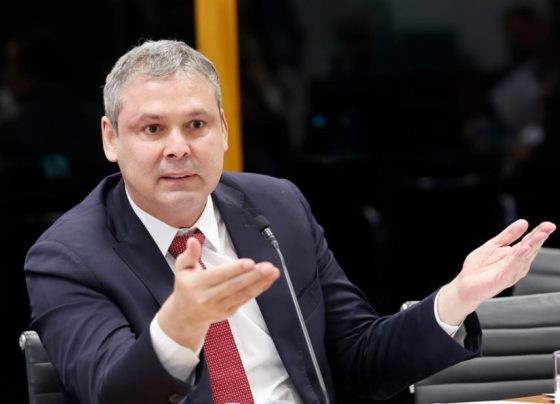 Não orar é pecado, afirma teólogo Dieudonné Tamfu