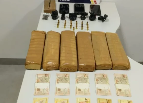 Pasta base e outras drogas apreendidas pela polícia militar de Poxoréu