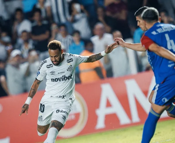 Santos x Remo: onde assistir ao jogo da Copa do Brasil, horário e escalações. Imagem: Raul Baretta/Santos FC