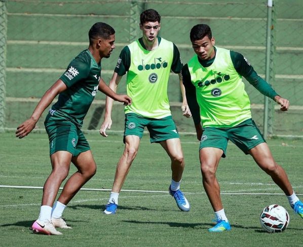 Goiás x Ceará: onde assistir ao vivo, horário e prováveis escalações pela Série B. Imagem: Divulgação Goiás