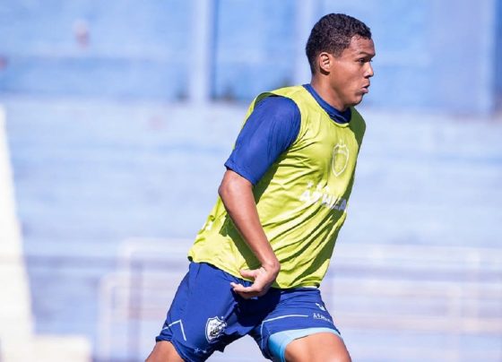 Londrina x CRB: onde assistir e escalações para duelo importante pela Série B. Imagem: Rafael Martins/Londrina EC.