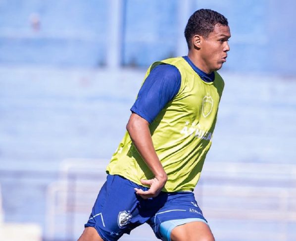 Londrina x CRB: onde assistir e escalações para duelo importante pela Série B. Imagem: Rafael Martins/Londrina EC.