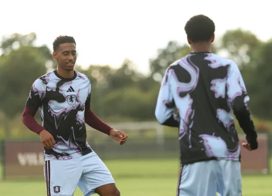 Arsenal x Aston Villa: onde assistir, horário e escalações pela Premier League. Imagem: Divulgação Aston Villa