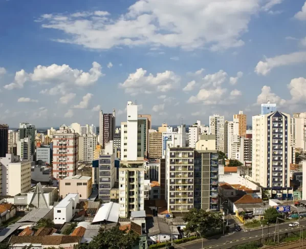 Pastor Gabriel Johnson sofre acidente vascular cerebral em detenção