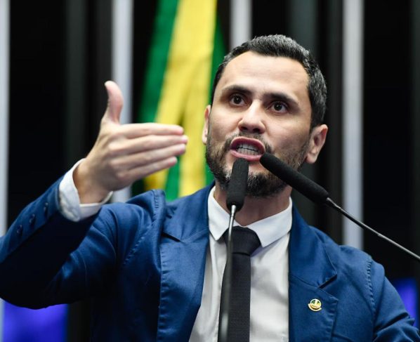 Massachusetts permite abortos até o nascimento com nova lei