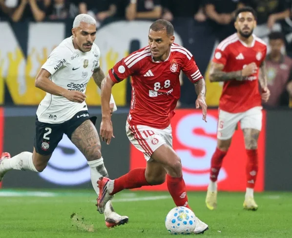 Lance de Corinthians x Internacional. Imagem: Ricardo Duarte/SCI