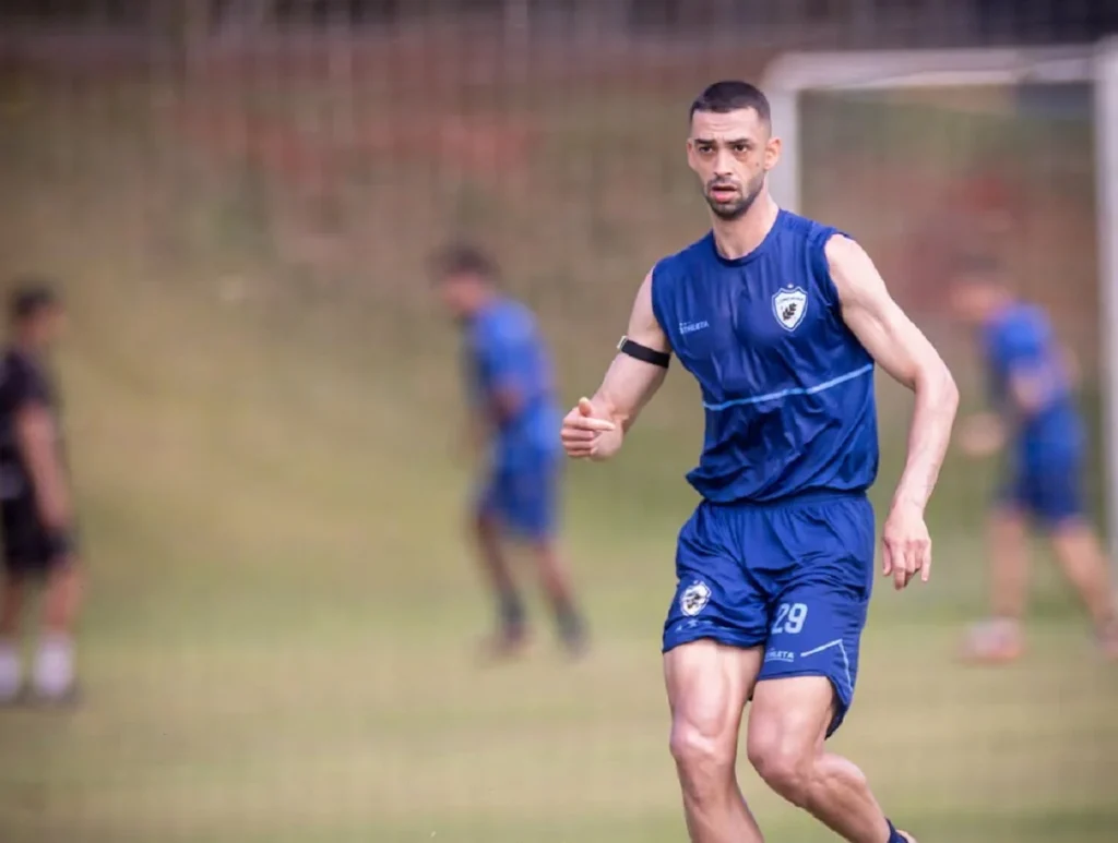Londrina x Juventude: onde assistir e escalações pela Série B. Imagem: Rafael Martins/Londrina EC.