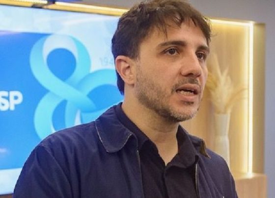 Pastor Gabriel Johnson sofre acidente vascular cerebral em detenção