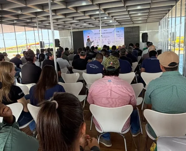 Evento realizado no espaço Show Safra Aero, estrutura preparada pela Fundação Rio Verde, reúne programação técnica nesta sexta-feira e atividades abertas à comunidade neste sábado