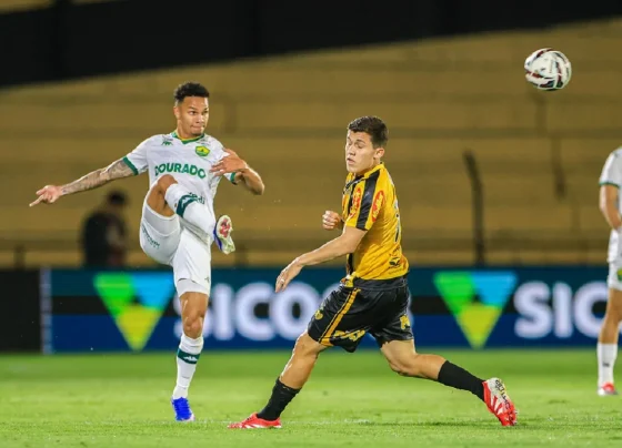 Cuiabá x Náutico: onde assistir, horário e escalações. Imagem: AssCom Dourado