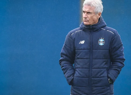 Grêmio demite Luís Castro após derrota para o Vasco