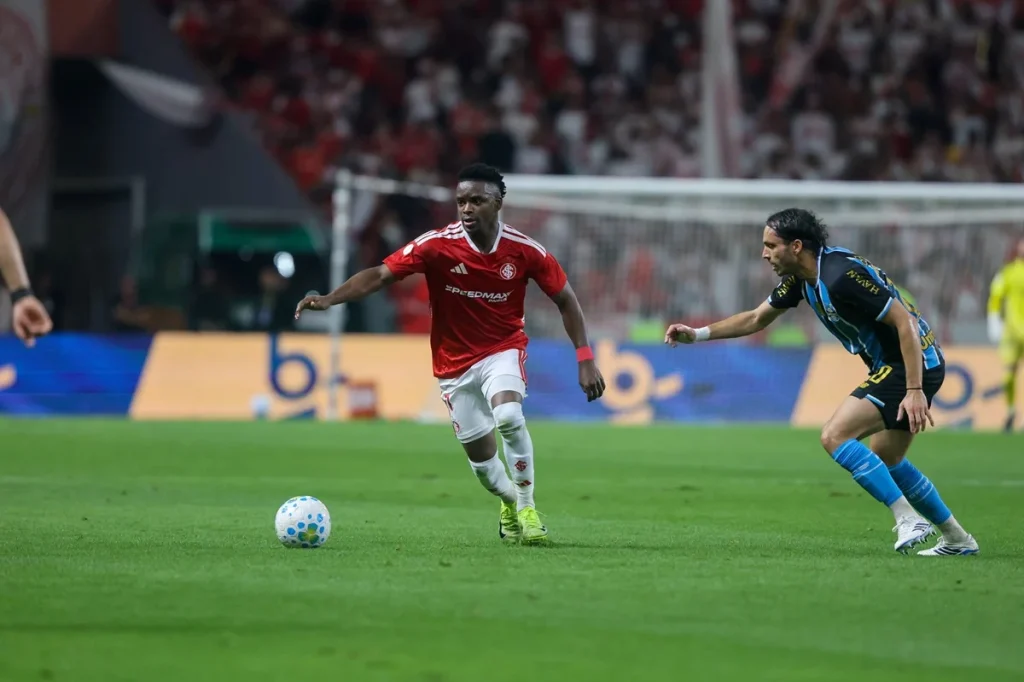 Grêmio x Internacional: onde assistir ao vivo e escalações pelo Gre-Nal. Imagem: Ricardo Duarte/SCI