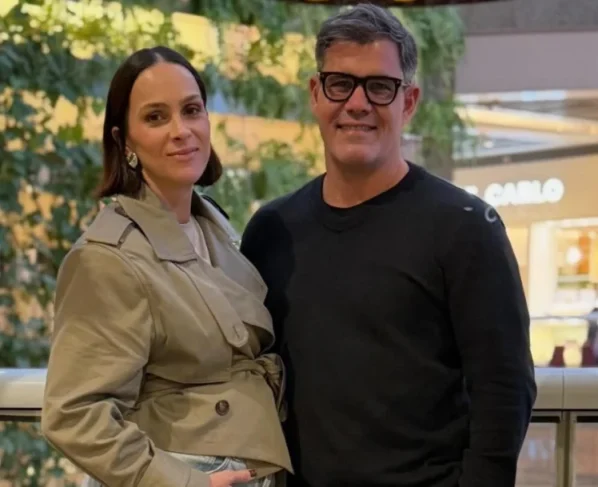 Juliano Cazarré e Letícia anunciam chegada do 7º filho