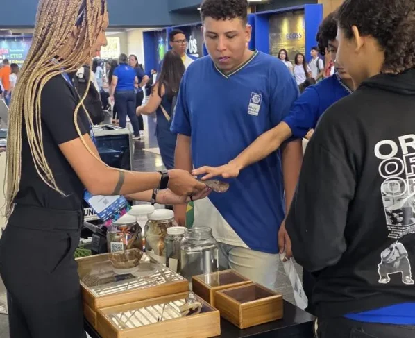 Tecnologia reúne ciência, robótica e cultura geek em Cuiabá