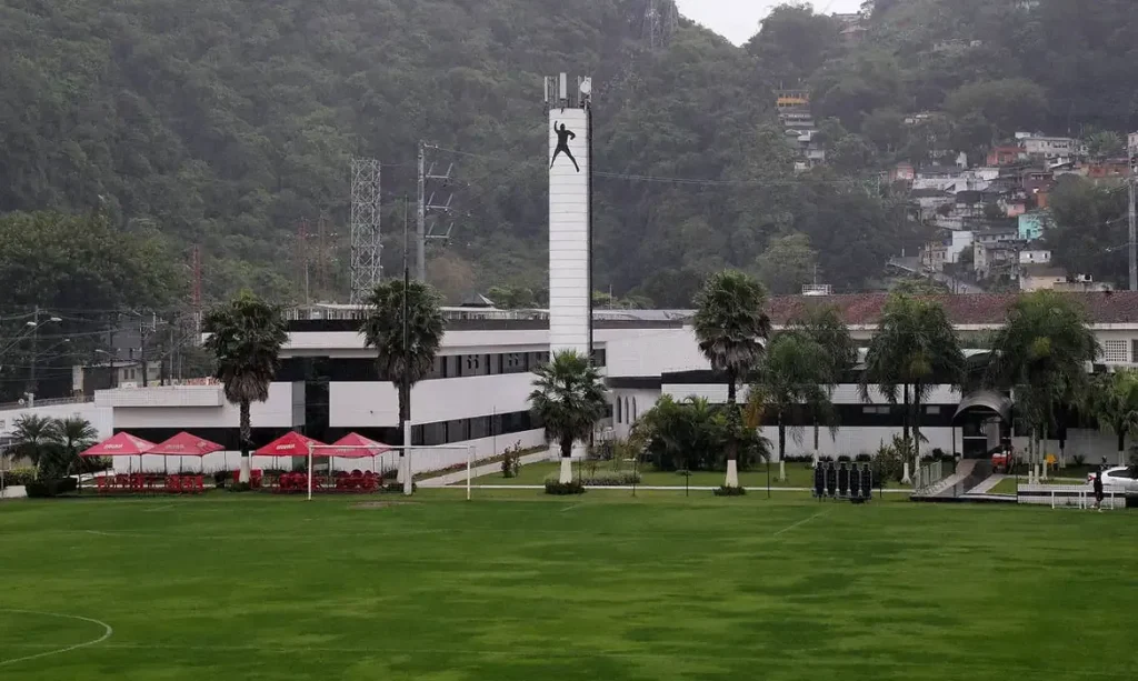 Santos regulariza CT Rei Pelé com acordo de 20 anos