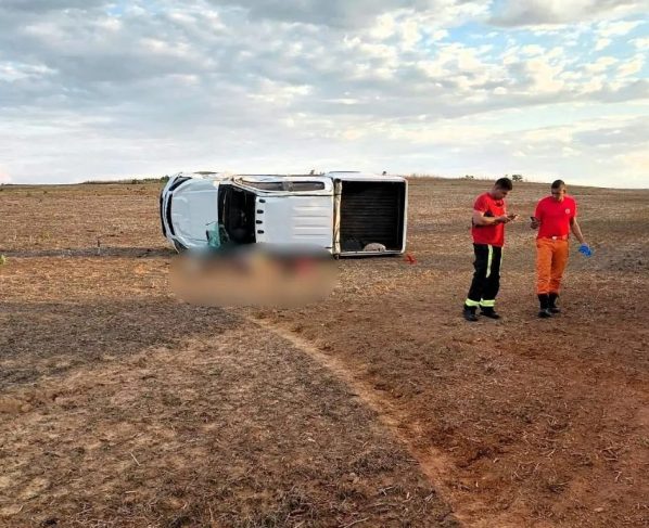 Bombeiros resgatam mulher com traumatismo cranioencefálico após capotamento em MT