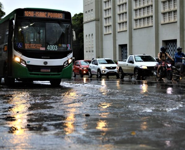 Defesa Civil de Cuiabá alerta sobre previsão de novas chuvas e ventos fortes