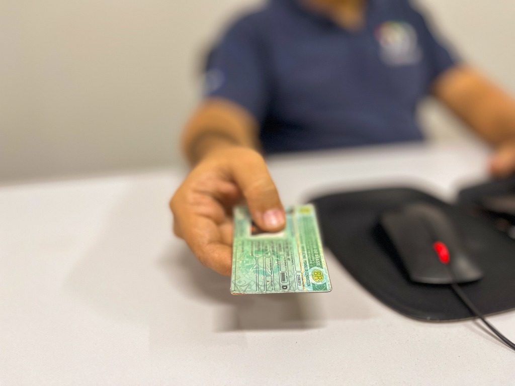 Detran simplifica renovação de CNHs vencidas há mais de 5 anos