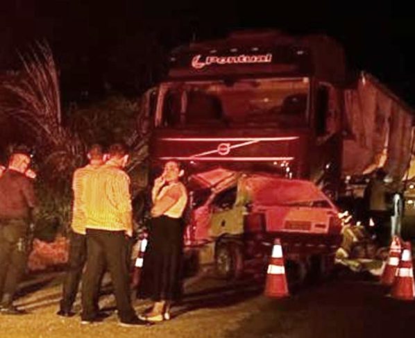 Dois adultos e três crianças morrem após colisão de carro e caminhão na MT-140 em Mato Grosso