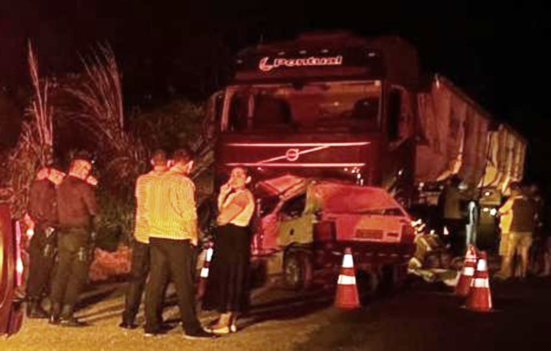 Dois adultos e três crianças morrem após colisão de carro e caminhão na MT-140 em Mato Grosso