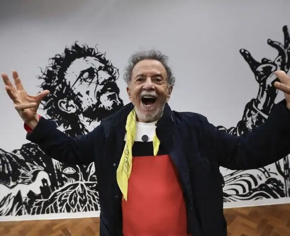 Exposição celebra 90 anos de Tom Zé em São Paulo