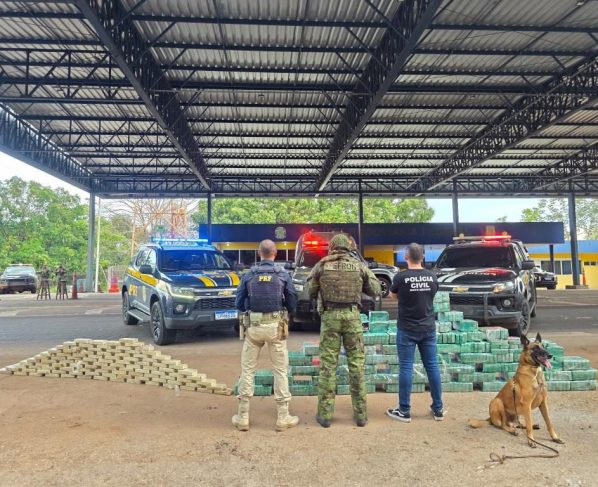Forças de segurança apreendem 550 quilos de cocaína e causam R$ 9,9 milhões de prejuízo às facções