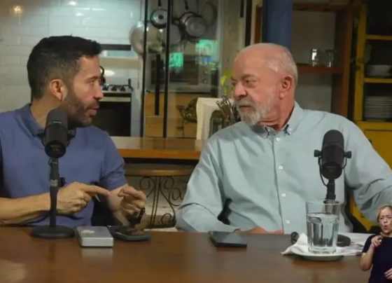 Lula participa de live do “exército” e estimula ida de idosos às urnas