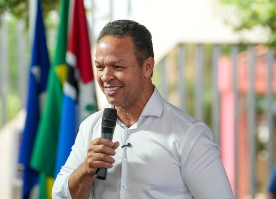 MENOS BUROCRACIA | Prefeito Cláudio Ferreira oferece soluções para quem precisa regularizar imóveis irregulares ou clandestinos