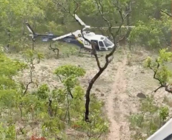 Motociclista é resgatado de helicóptero após cair em trilha em Mato Grosso