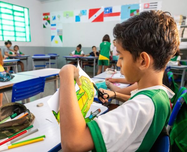 Prefeitura pede ajuda da comunidade após furtos de fiação elétrica prejudicarem aulas