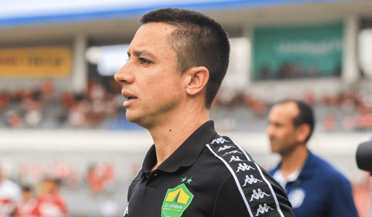 Técnico do Cuiabá lamenta erros em nova derrota e admite perda de força na briga pelo acesso à Série A