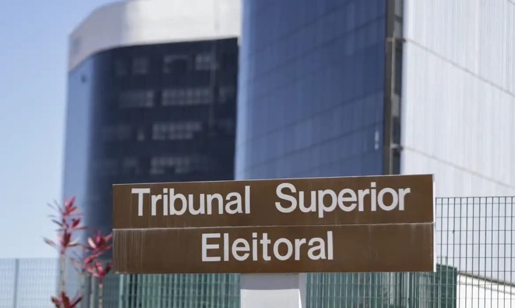 TSE dá 24h para Meta provar igualdade entre campanhas de Lula e Flávio, sob pena de multa