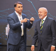 Lula e Flávio Bolsonaro fecham acordo para quebra de sigilos