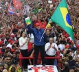 Lula é reeleito presidente do Brasil em virada histórica